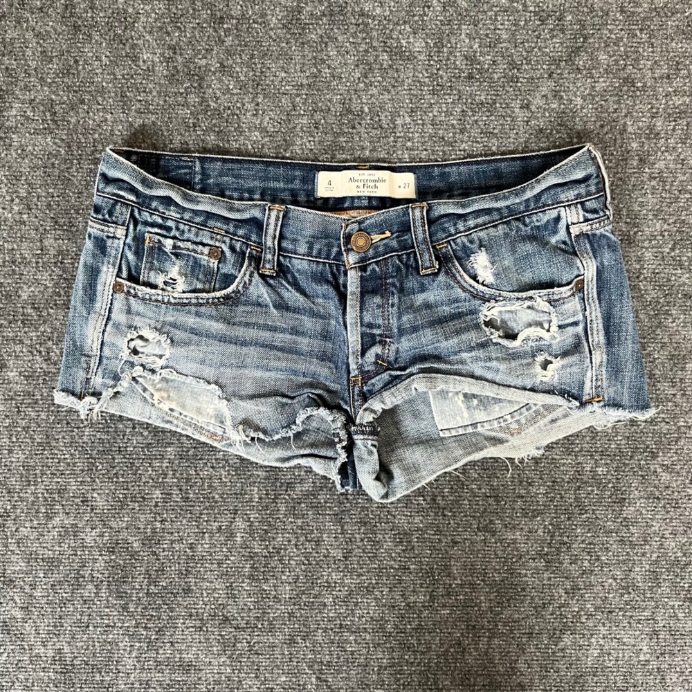Abercrombie & Fitch Y2K Distressed Low Rise Denim Cutoff Shorts Womens 4 W27